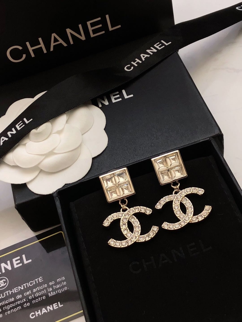 Ch**el earrings